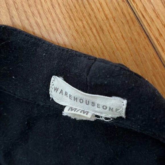 Black 3/4 Sleeve V Neck Shirt - Picture 4 of 4